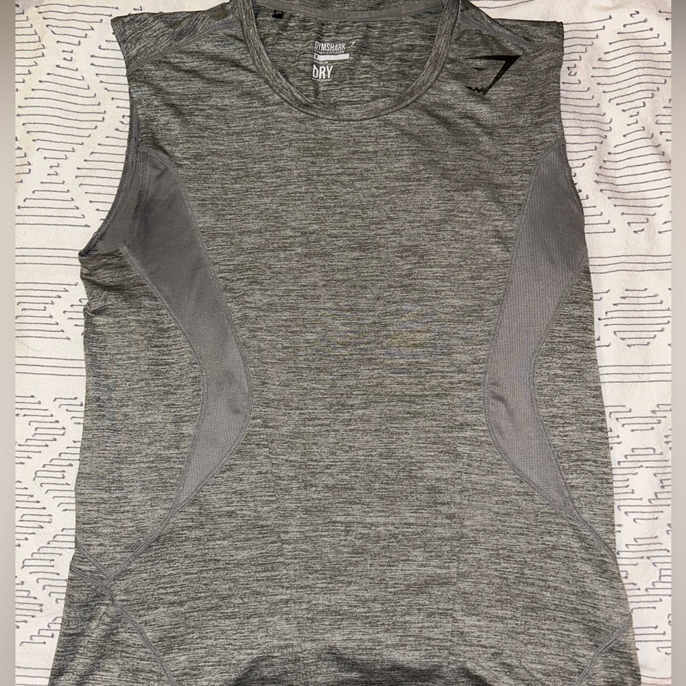Gymshark Original Apex Line with Dry tech. Size Medium